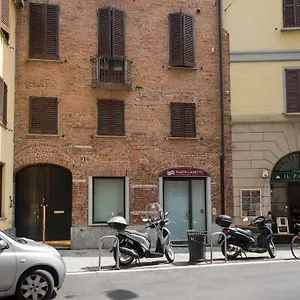 https://hidden-retreat-400m-dal-duomo.it-lombardy.com